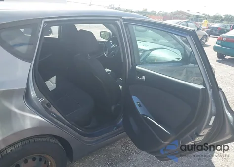 2015 Hyundai Accent Gs z USA, uszkodzony, nr VIN KMHCT5AE6FU218002